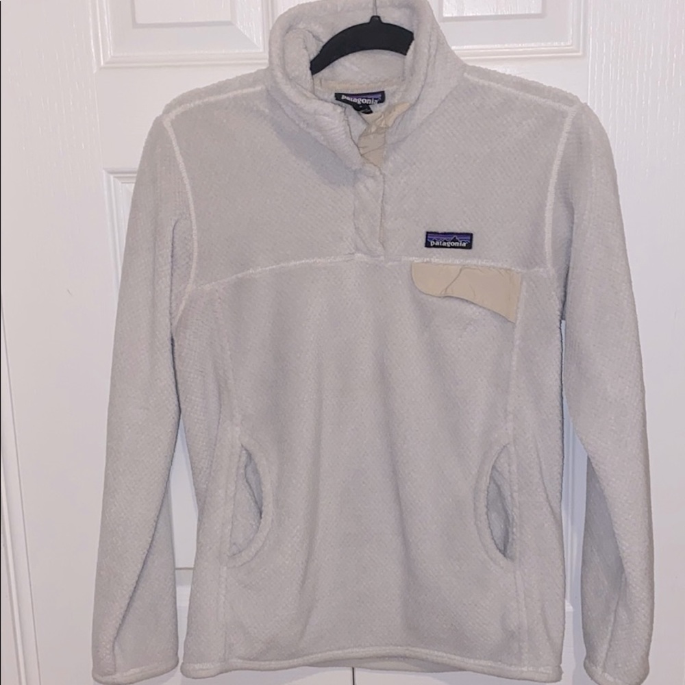 Patagonia cream fleece